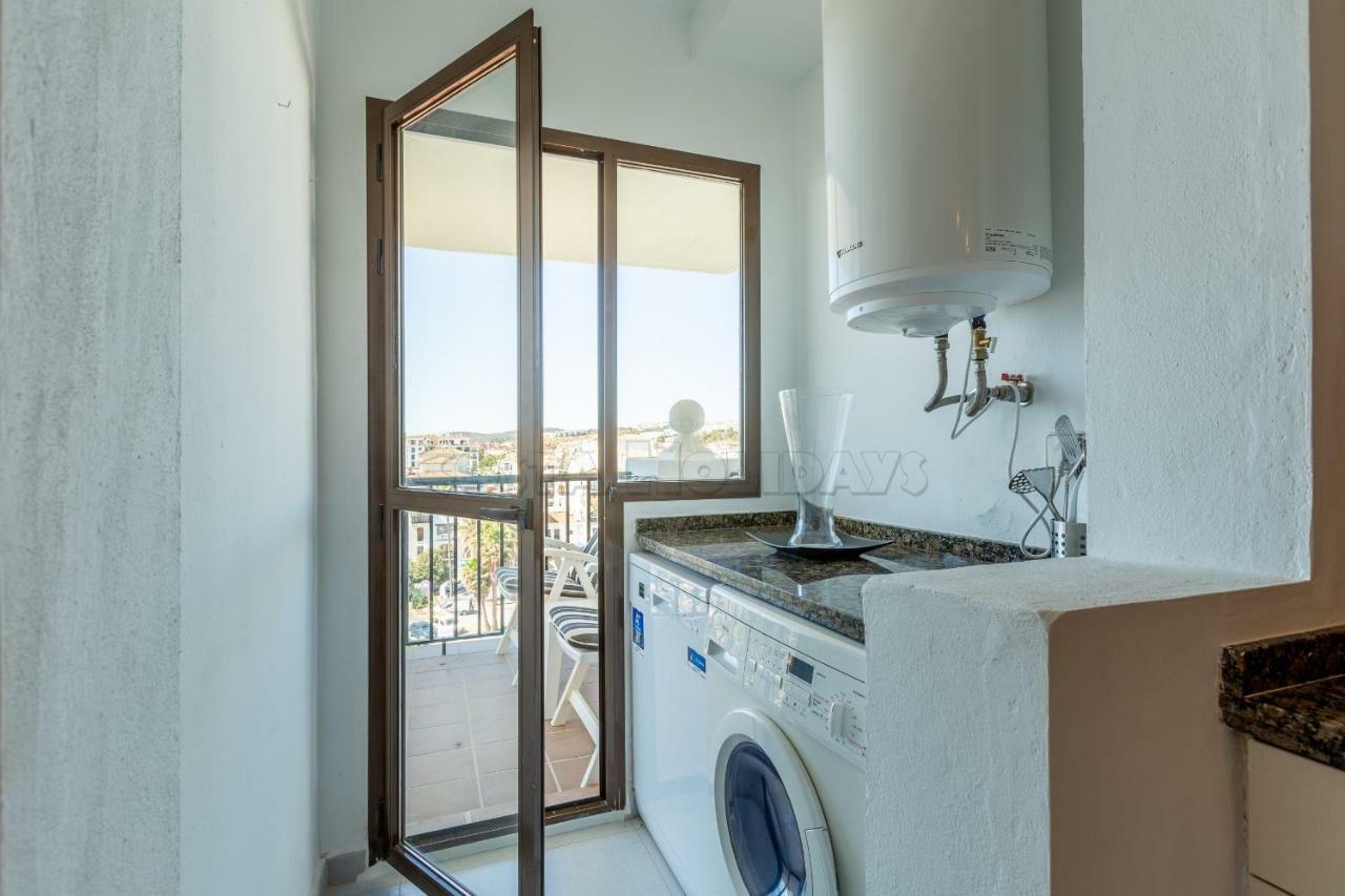 Marina Duquesa 256 Apartment Манилва Екстериор снимка